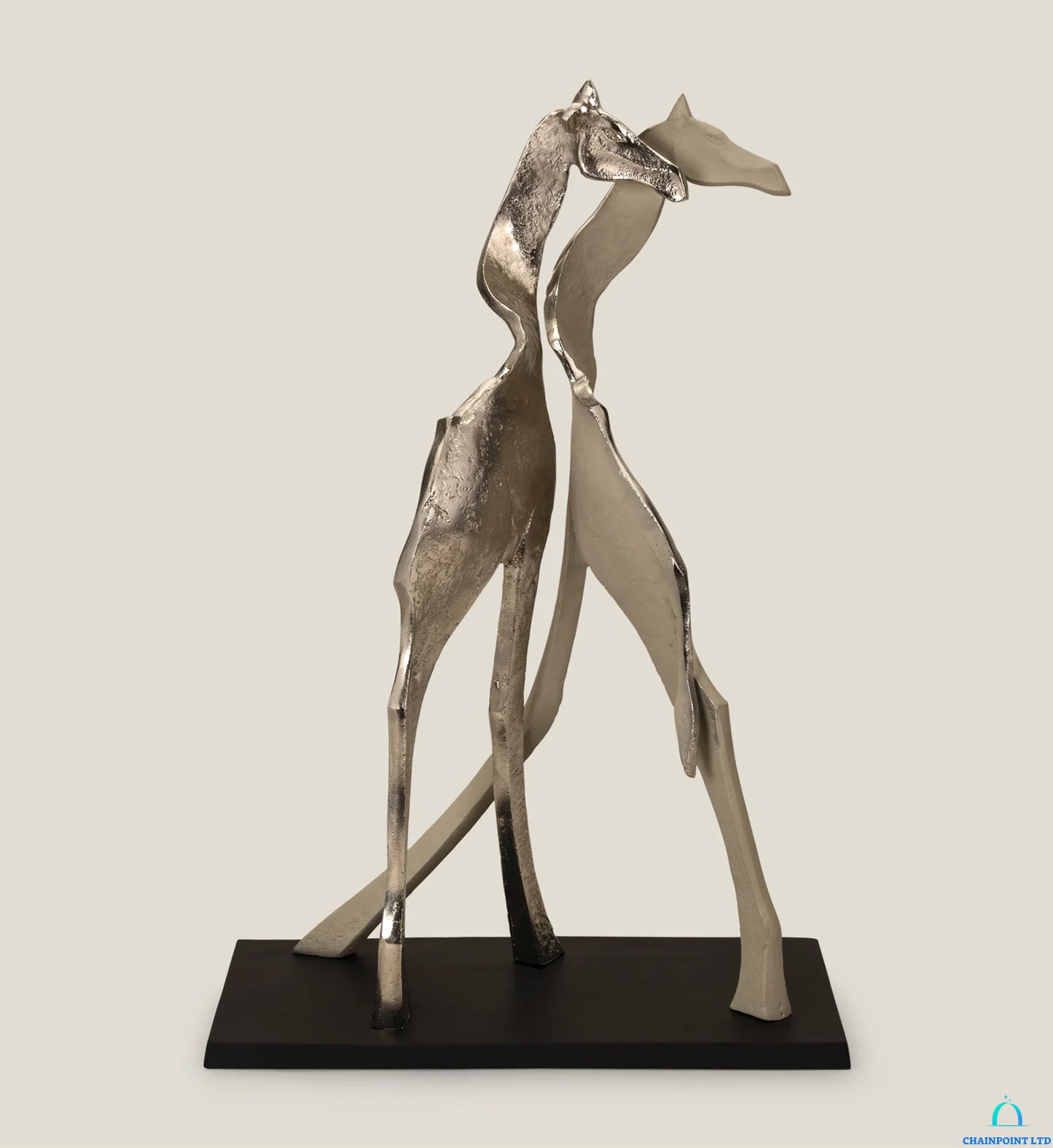 Cesar Giraffe Sculpture