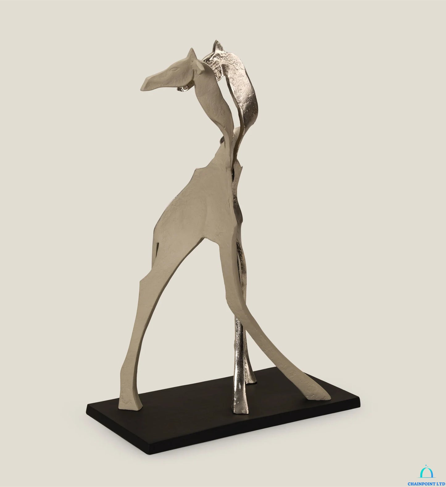 Cesar Giraffe Sculpture