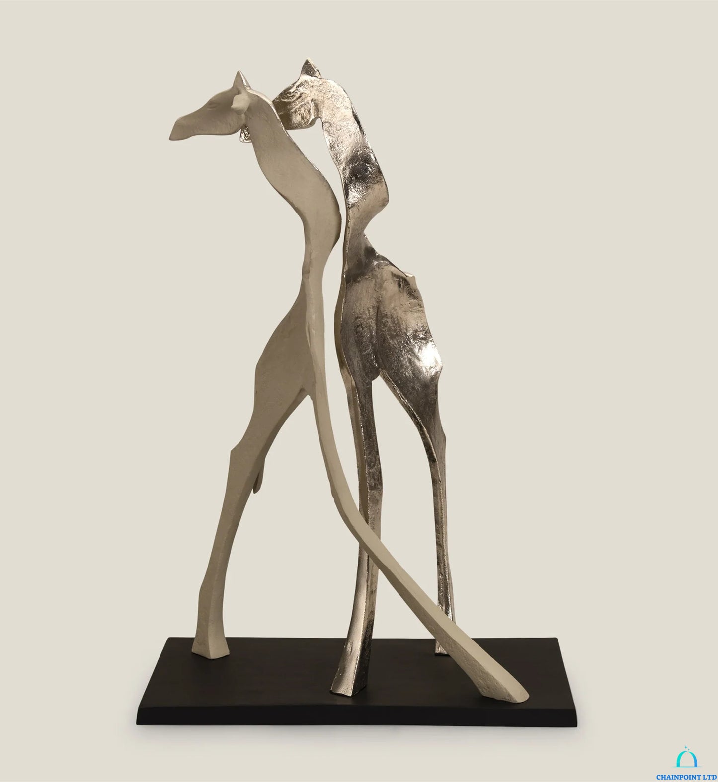 Cesar Giraffe Sculpture