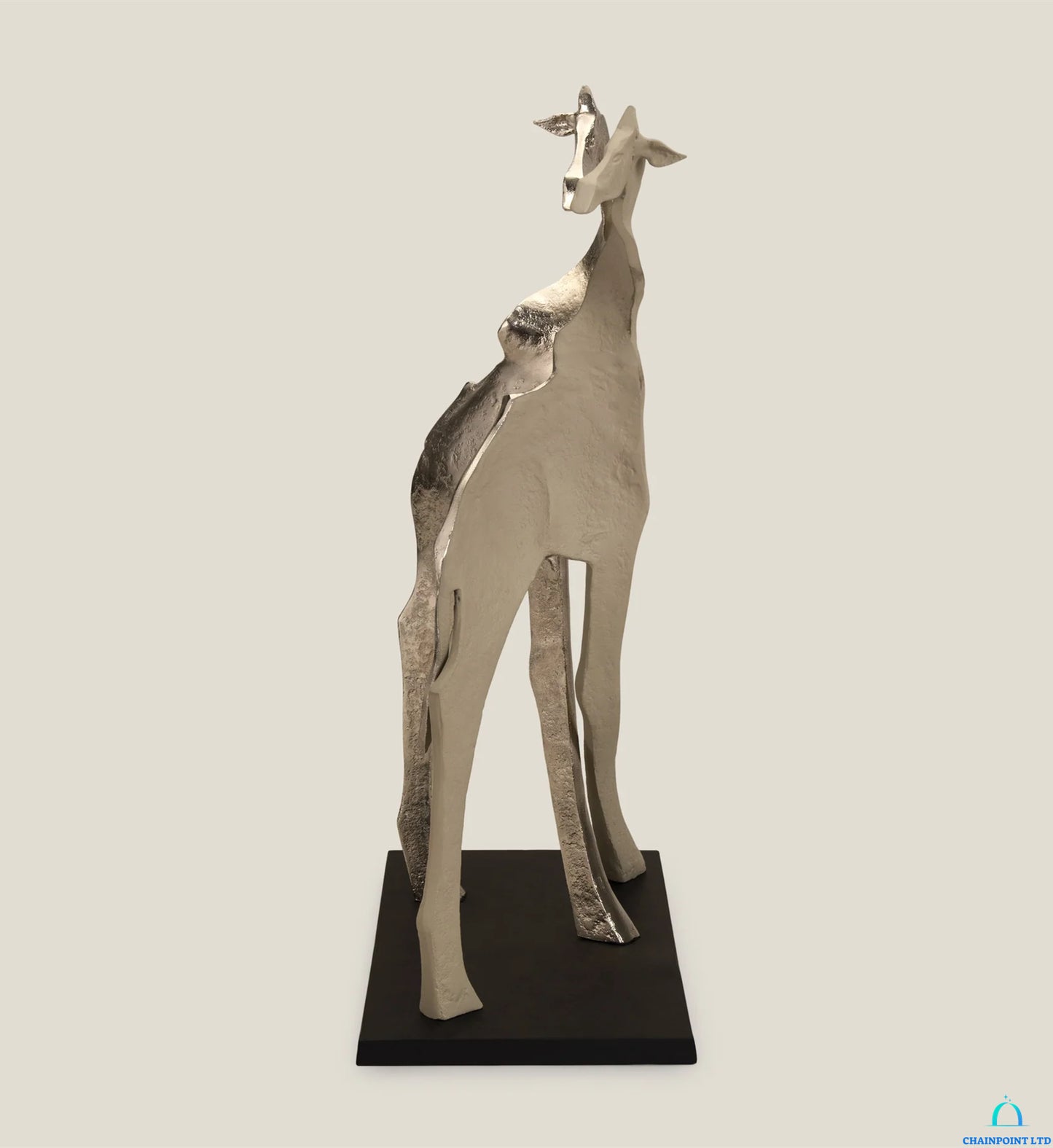 Cesar Giraffe Sculpture